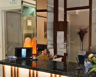 هوستال كويفاس - فوينخيرولا - أفضل طعام