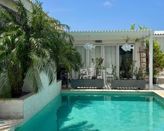 Movida Inn Aruba - Noord - Basen