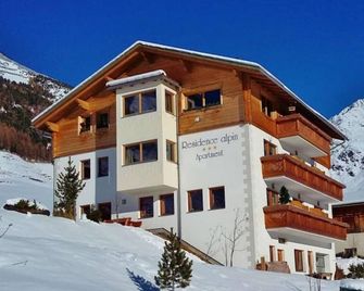 Apartments in the most beautiful panoramic location for families and groups (alpine) - Curon Venosta/Graun im Vinschgau - Gebouw