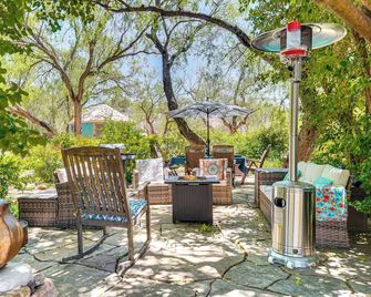 Vibrant 'Casa Paloma' w/ Patio - Near Vineyards! - Patagonia - Patio