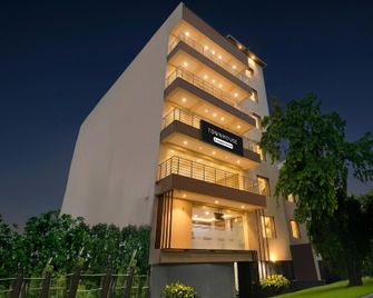 Super Townhouse Sahayogi Nagar Near Big Bazaar - Dhanbād - Building