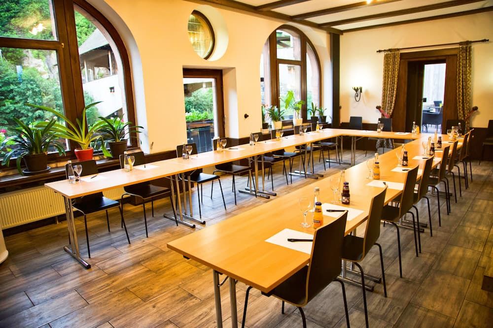 داس فالدهاوس