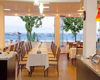 Dogan Beach Resort & Spa Hotel - Ozdere - Restaurant