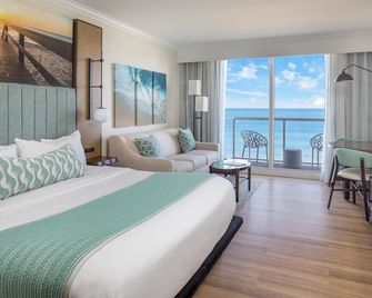 The Lucie - Jensen Beach - Bedroom