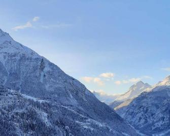Morgenrot Bergbeiz, located in the steepest mountain village in Europe. - Grächen - Vista del exterior