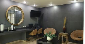 Home Suites Rotarismo - Culiacán - Reception