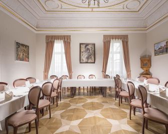 Hotel Gino Park Palace - Považská Bystrica