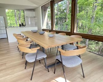 Ahiru Chalet by Hakuba White Fox Company - Hakuba - Salle à manger