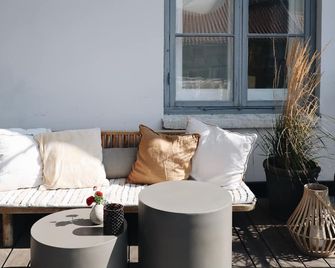 Kalk Hotel - ויזבי - פטיו