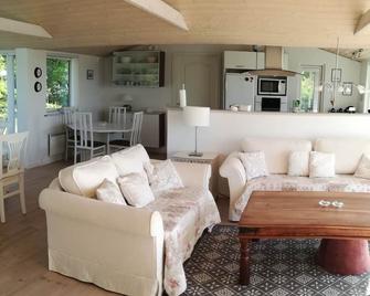 Cottage close to Himmerlands Golf and Spa Resort. - Løgstør - Sala de estar