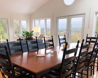 Firebrook - a peaceful retreat near Rhinebeck - Red Hook - Comedor
