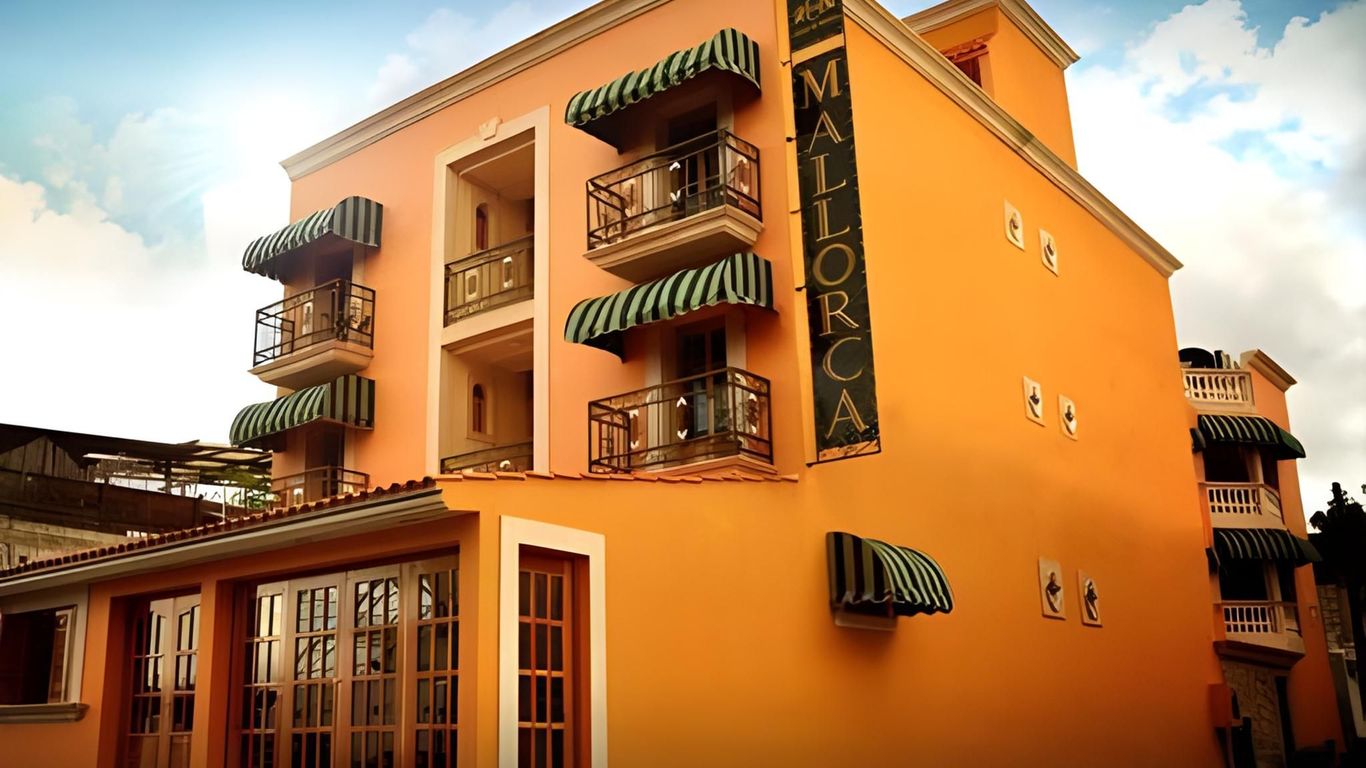 Cancun International Suites