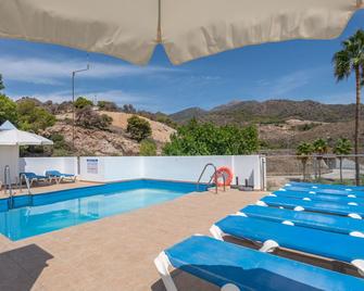 Hotel Playamaro - Nerja - Pool