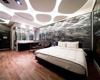 Gyeongju Yolo - Gyeongju - Bedroom