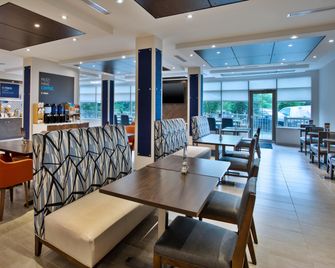 Holiday Inn Express & Suites Kingston Central By IHG - Kingston - Ristorante