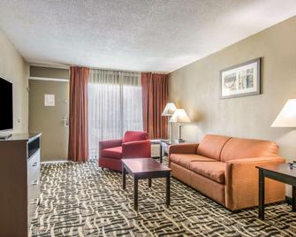Quality Inn & Suites York East - York - Sala de estar