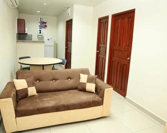 Jl Serracin Apart Hotel - David - Living room