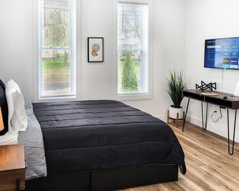 Stylish studio, newly renovated! - Bristol - Bedroom