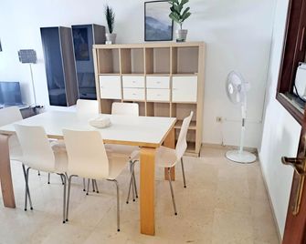 Beatiful and full-equipped flat in the city center - Ceuta - Dining room