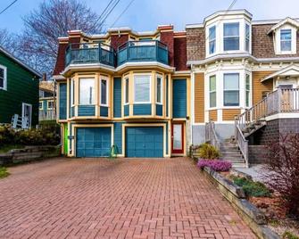 Harbour View Hitch 2bd Parking - St. John's - Building