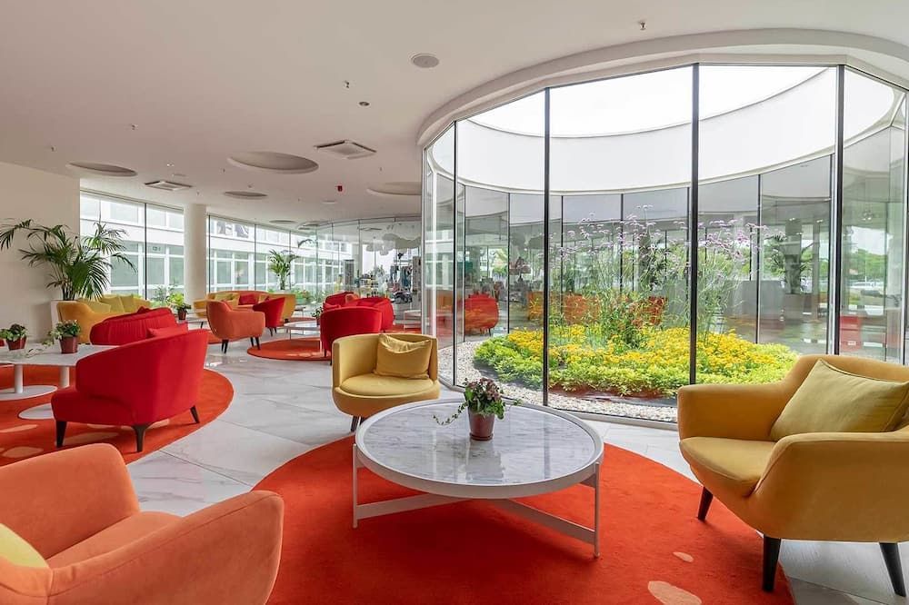 أمادريا بارك فاميلي هوتل جاكوف