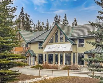 B233 Mountain View 2bd 2bt Ac Bonfire Bbq Townhome Close to Banff - Harvie Heights - Building