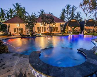Sanghyang Bay Villas - Nusa Penida - Pool