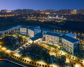 Qixi International Hotel - Qianjiang - Edificio