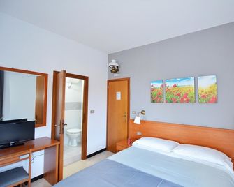 Hotel Porta Del Parco - Camogli - Camera da letto