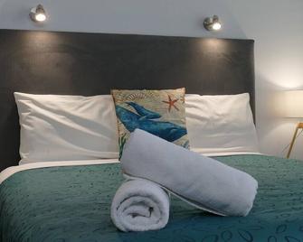 Comfort Inn Warrnambool International - Warrnambool - Bedroom