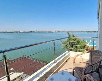 Hotel Florida Mamaia - Mamaia - Varanda