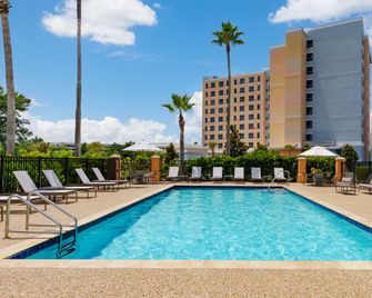 Hyatt Place across from Universal Orlando Resort - Orlando - Piscina