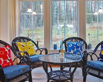 6 person holiday home in VäTö - Norrtalje - Soggiorno
