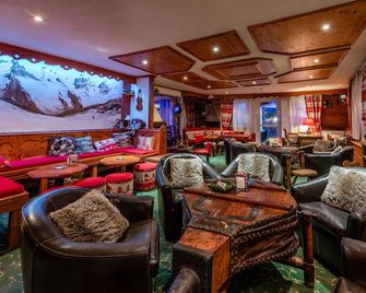 لوجي أوتل إيه سبا لو كريستيانيا - La Salle-les-Alpes - ردهة