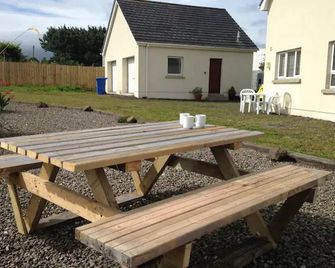 Stunning Detached 3 Bedroom House Island - Larne - Патіо