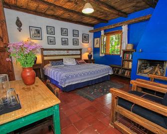 Hotel Na Bolom - San Cristóbal de las Casas - Bedroom
