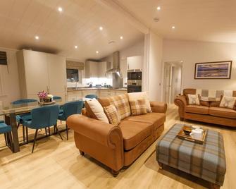 Drumcarrow Luxury Lodges - St Andrews - Olohuone