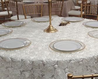 DoubleTree Suites by Hilton Dayton - Miamisburg - Miamisburg - Dining room