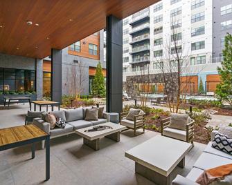 WhyHotel by Placemakr Columbia - Columbia - Patio