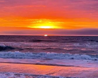 Sunshine Condo - 10 Star Rated 1br Condo On Topsail Island 5 Years! - Hampstead - Beach