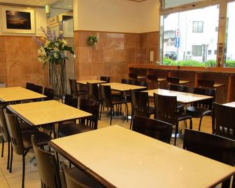 Toyoko Inn Tottori-eki Minami-guchi - Tottori - Restaurang