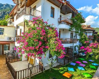 Ankakyaka Apart Hotel - Akyaka - Building