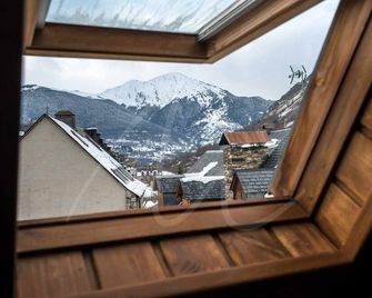 Casa Ferrera by SeaMount Rentals - Viella - Balcony