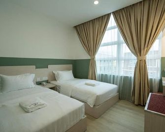 All Are Welcome Lawas Boutique Hotel - Lawas - Bedroom