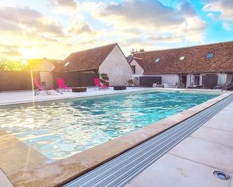 Les Lys 4 people at the gateway to Chambord - Maslives - Basen