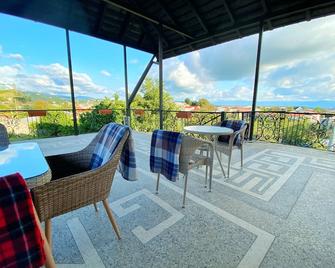 Hotel Orange Kutaisi - Koetaisi - Balkon