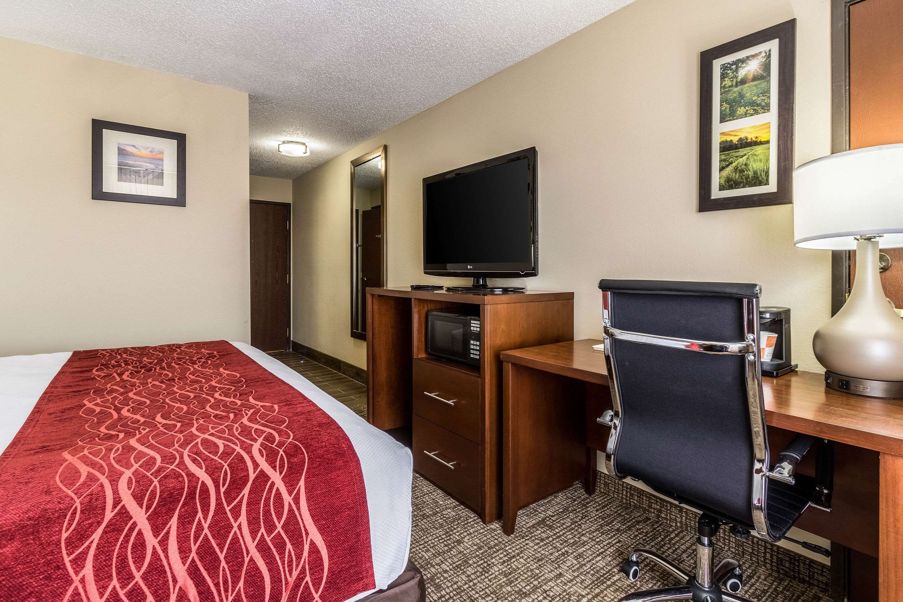 Comfort Inn Norwalk Sandusky 68 1 1 5 Norwalk Hotel Deals