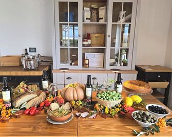 Agriturismo Essentia dimora rurale - Larino - Buffet