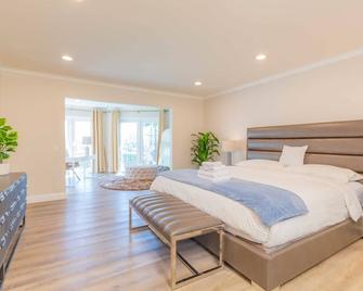 Single Level House with view and pool - Glendora - Bedroom