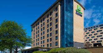 Holiday Inn Express Leeds - City Centre - לידס - בניין